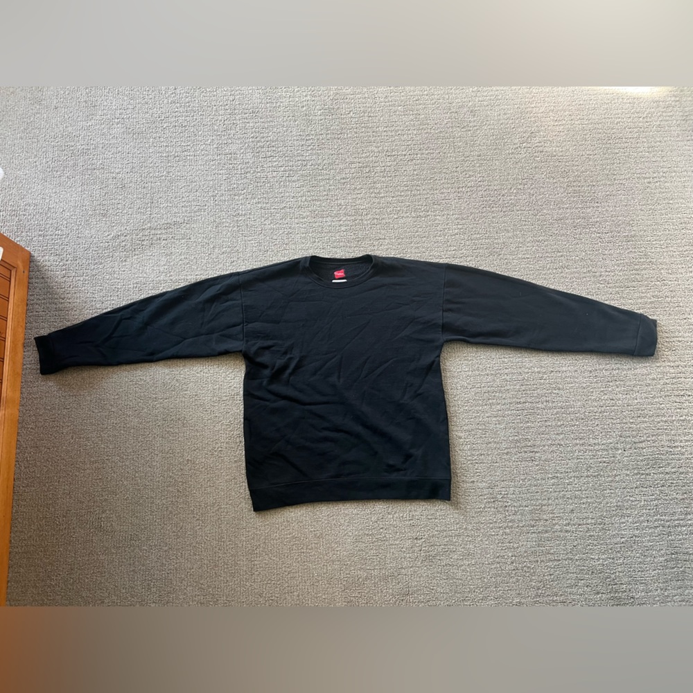 Black Sweatshirt- believed to be in youth size. Women’s S-M, Youth 2XL